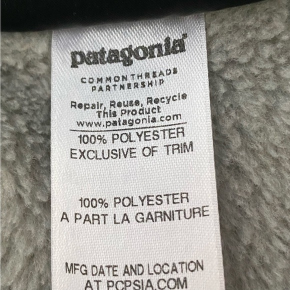 Patagonia Re-tool Snap-T Fleece Pullover in Gray and Teal, Small - Picture 12 of 14